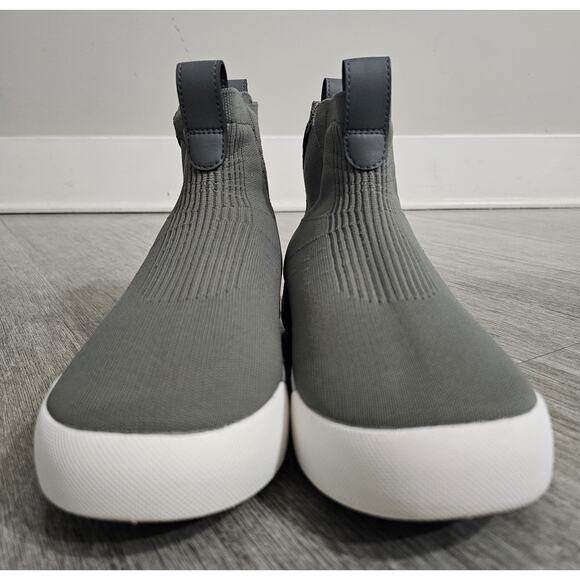 Vessi Weekend Chelsea Boots Gray Waterproof Slip On Women’s 9 Cloud Comfort